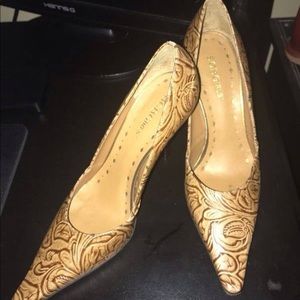 BCBGirls Floral Embossed Pump